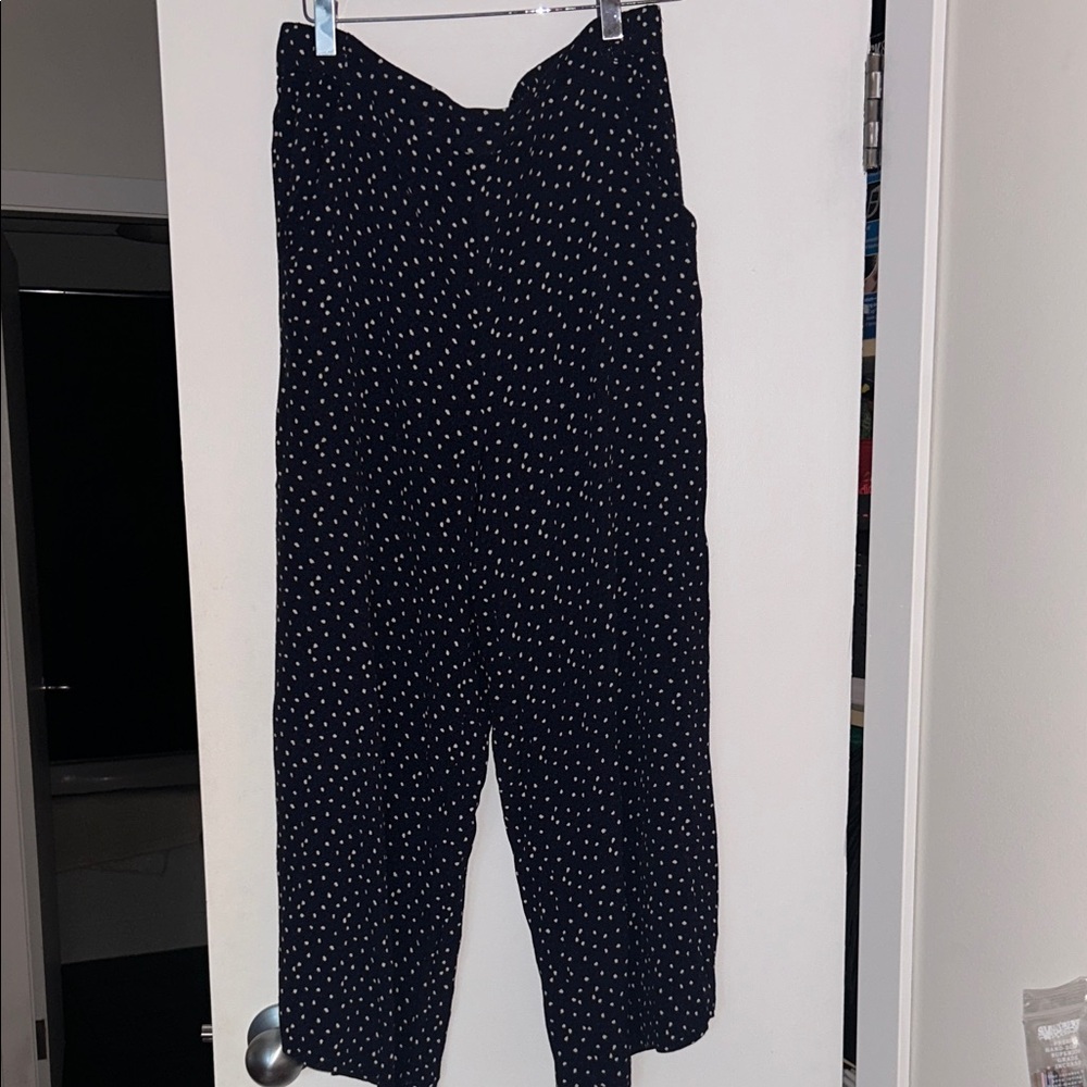 Aritzia Wilfred faun navy and White Polka Dot Pants